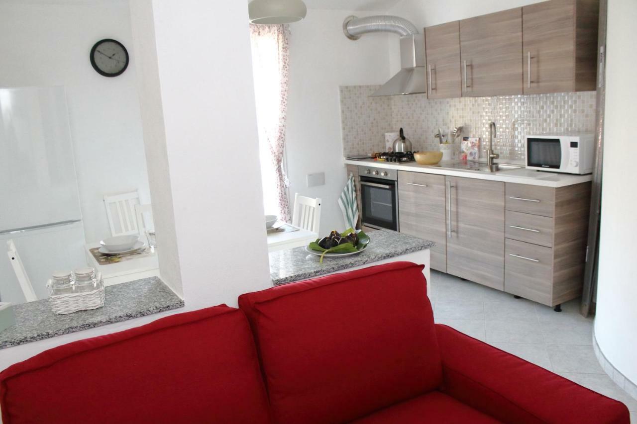 Casa Laura Villa Imperia Buitenkant foto